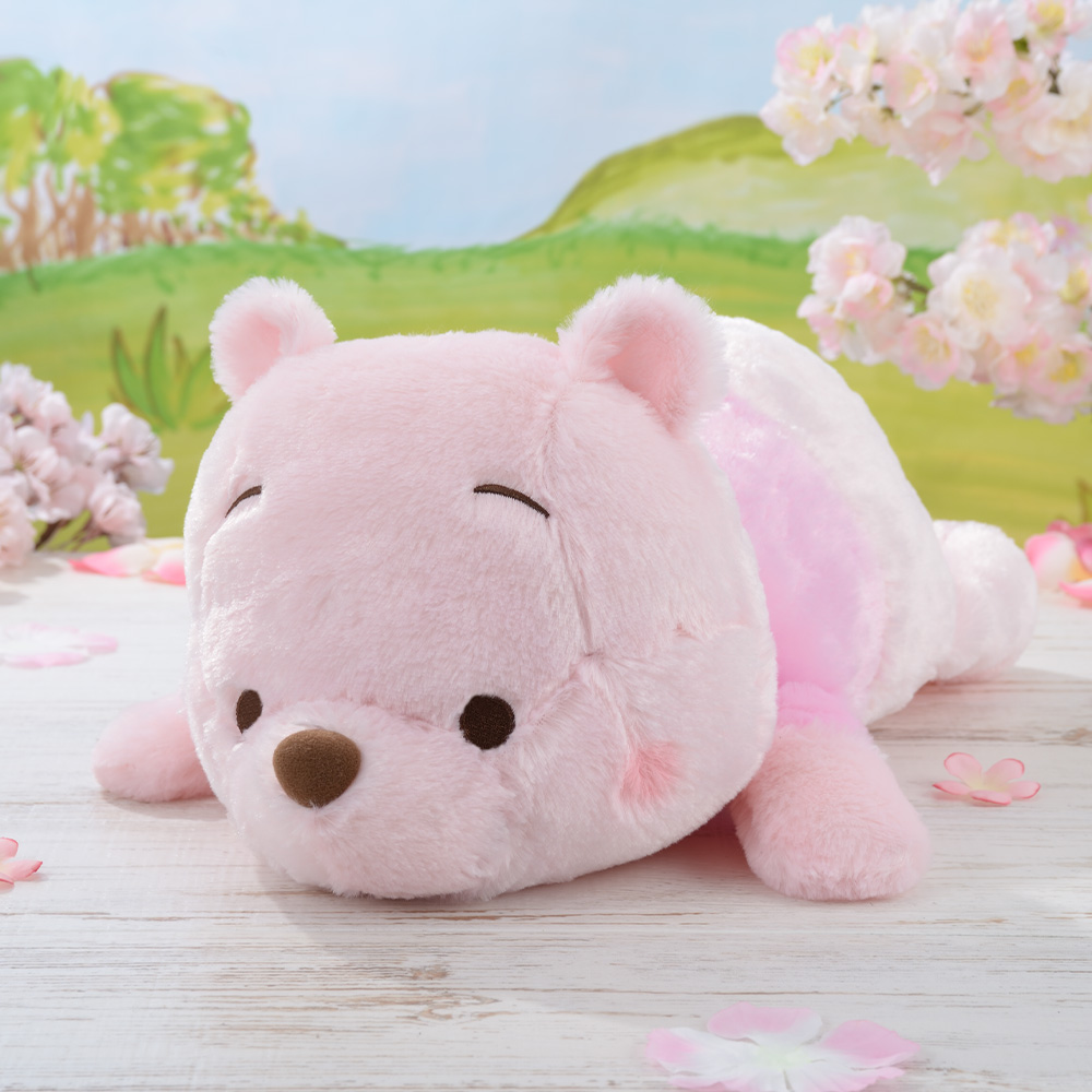 くまのプーさん 赤いほっぺ メガジャンボ桜カラー寝そべりぬいぐるみ セガプラザ